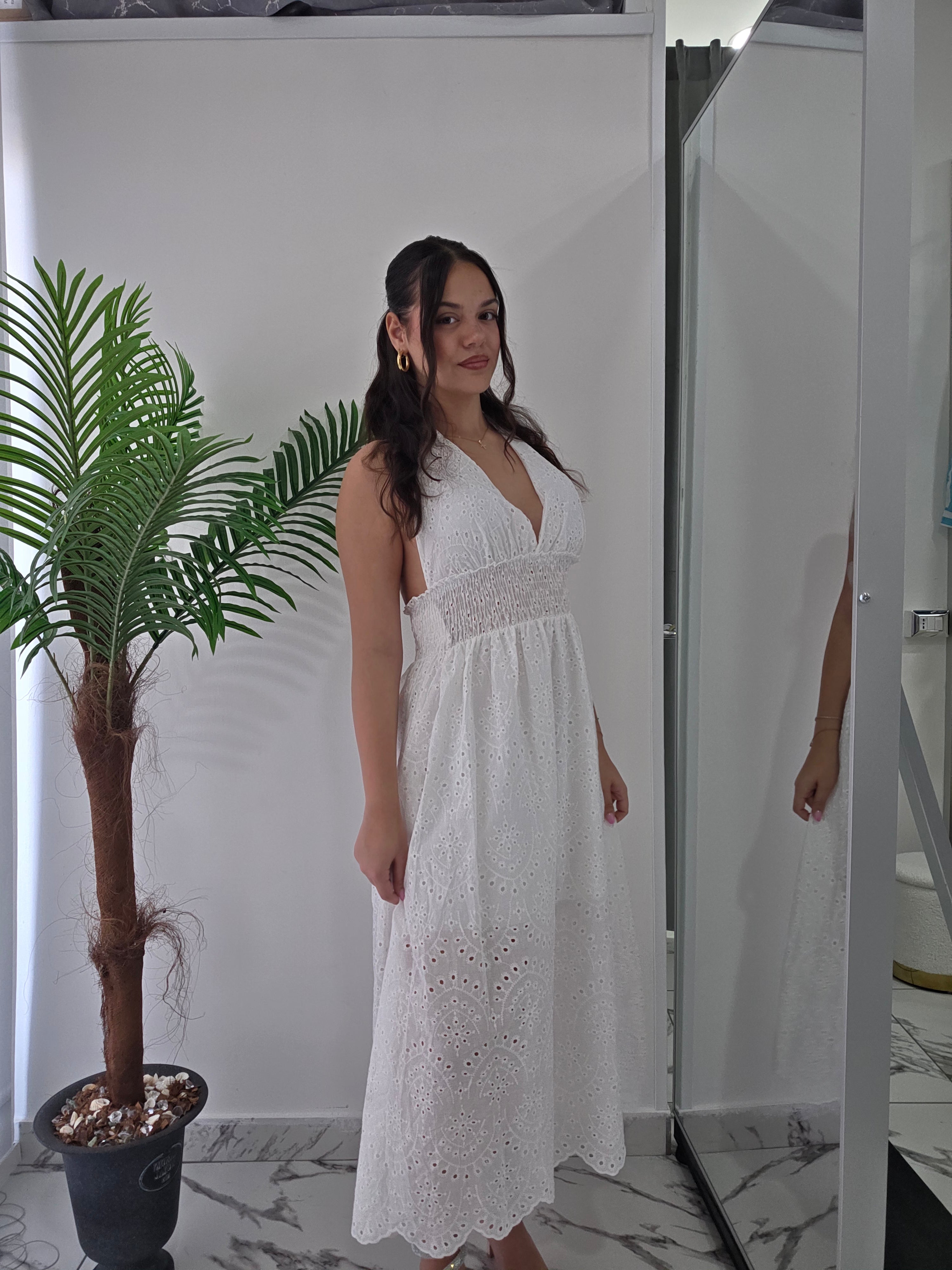 White Long Dress Immagine secondaria del prodotto
