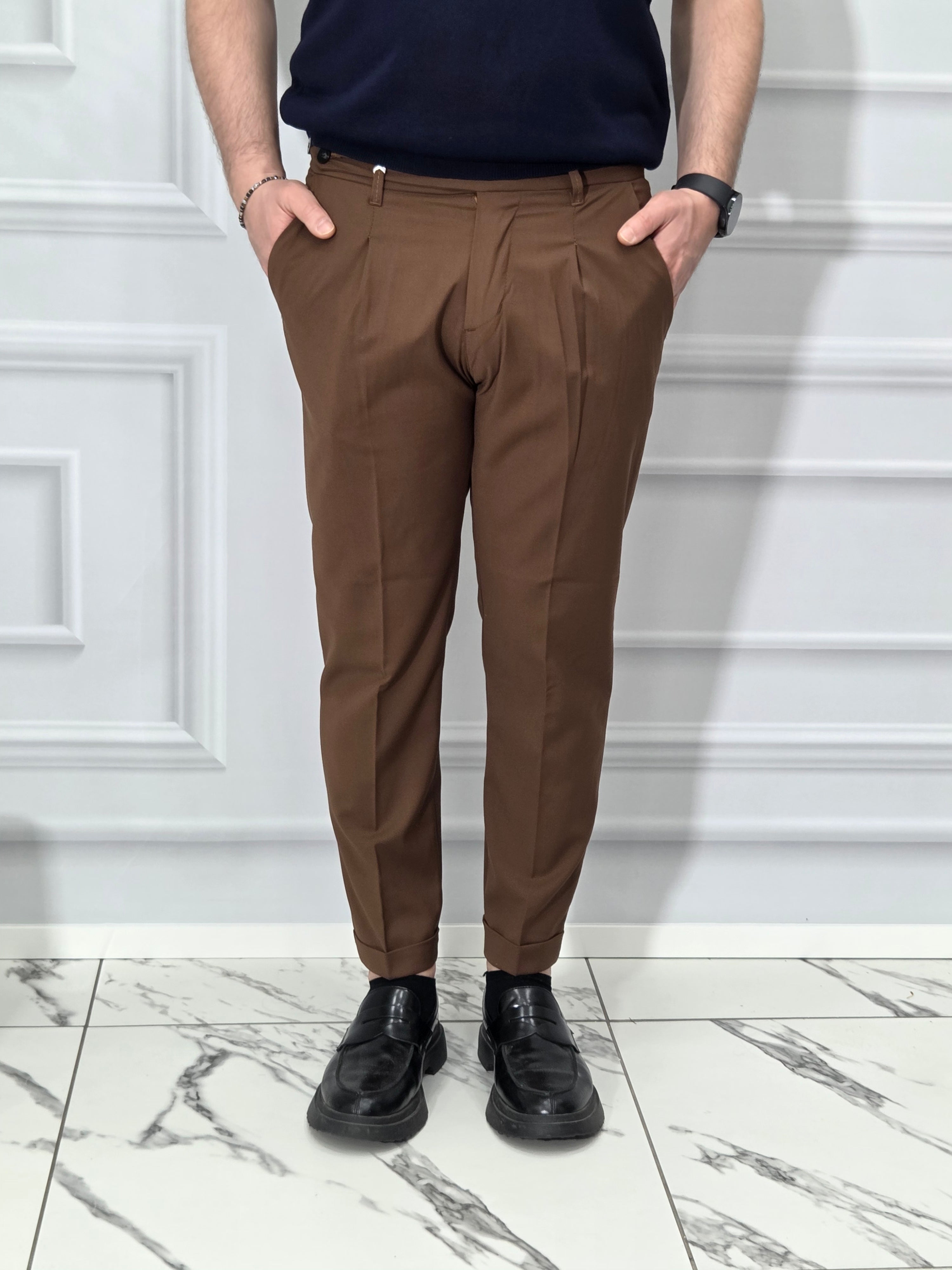 Trousers Essential Immagine principale del prodotto